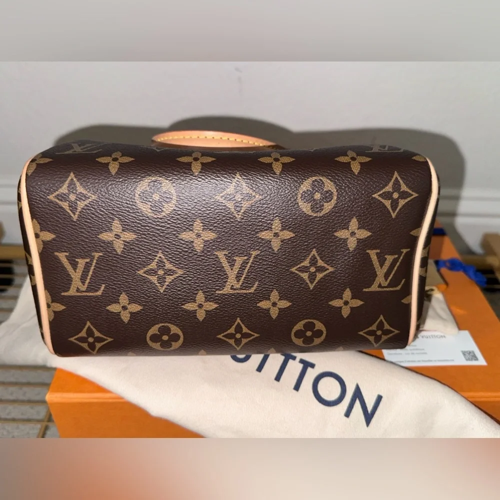 *Sold* - Picture 7 of 11